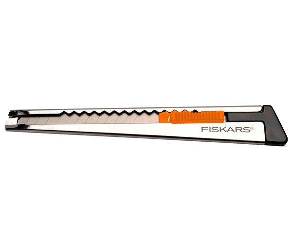 X-ato Metal Plano Profissional 9 mm | Fiskars