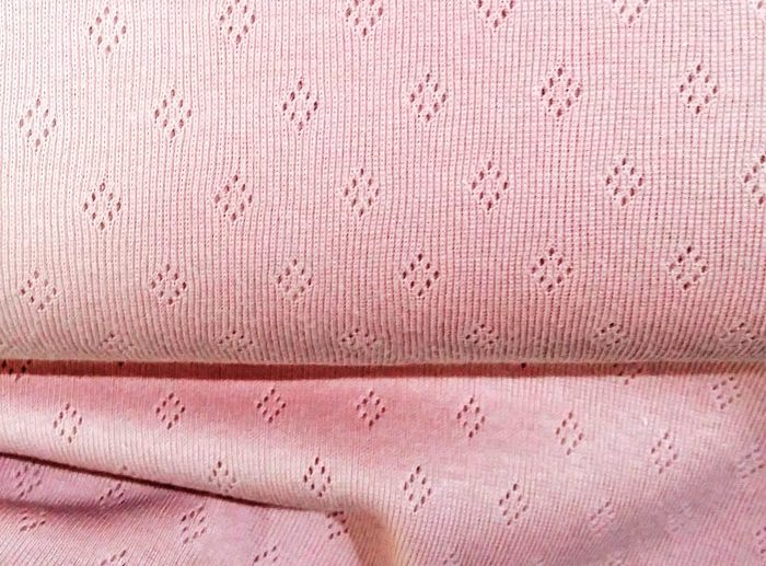 Malha Perfurada de Algodão Rosa