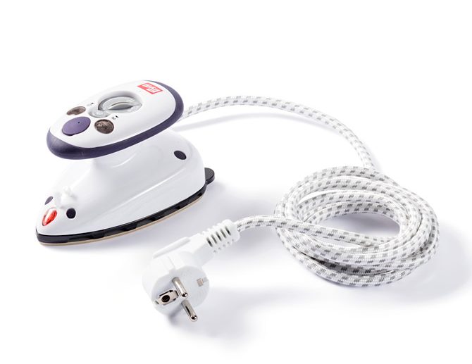 Mini Ferro de Engomar a Vapor | Prym